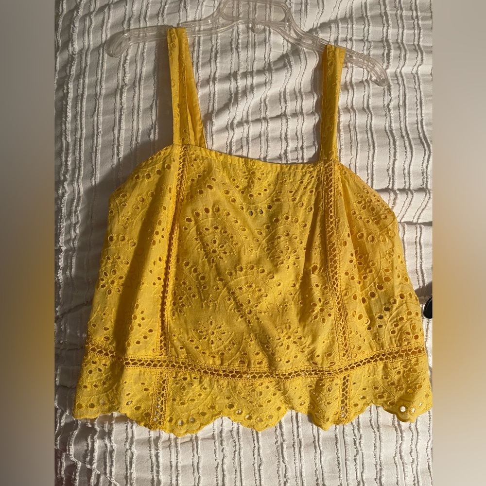 Adorable yellow tank top